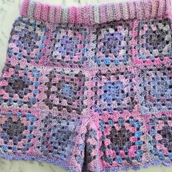 Handmade Pastel Crochet Granny Square Knit Shorts Medium Festival Grannycore - Picture 3 of 8